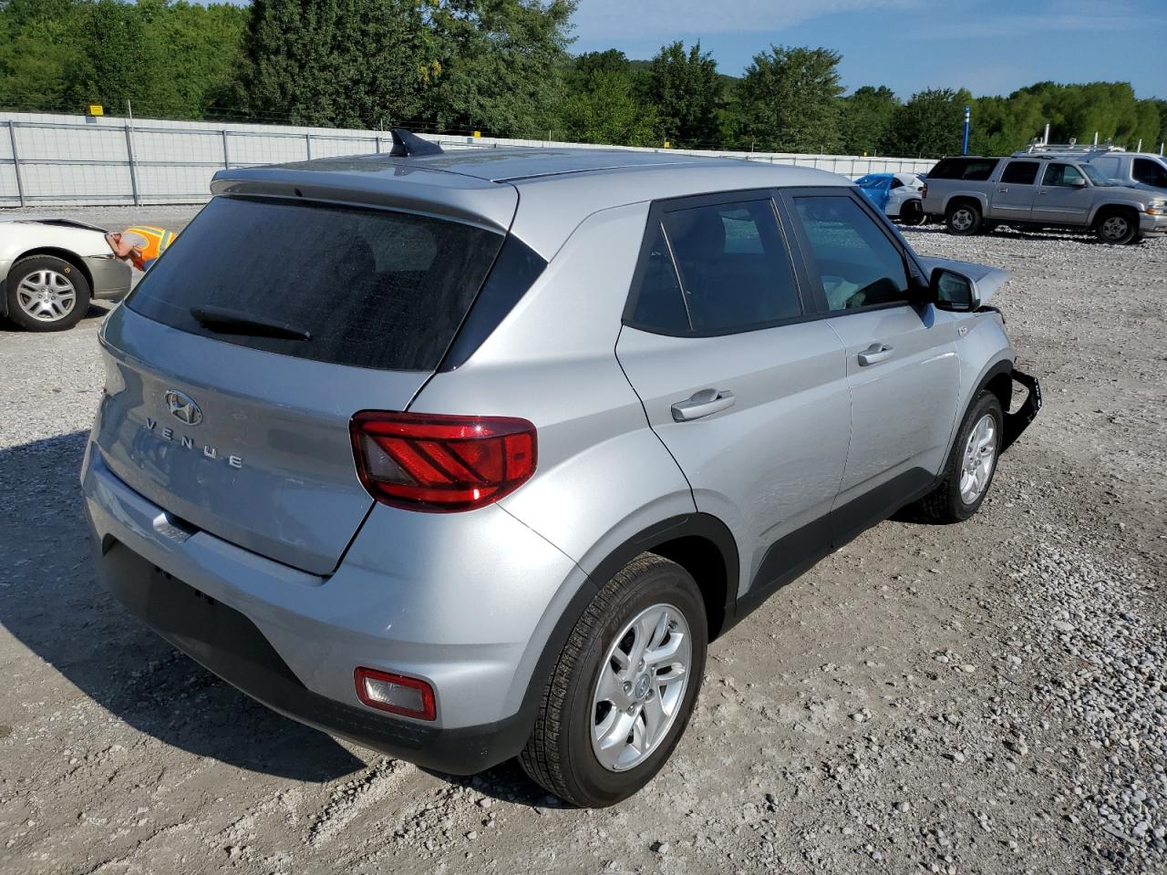 2022 HYUNDAI VENUE SE VIN:KMHRB8A30NU164031