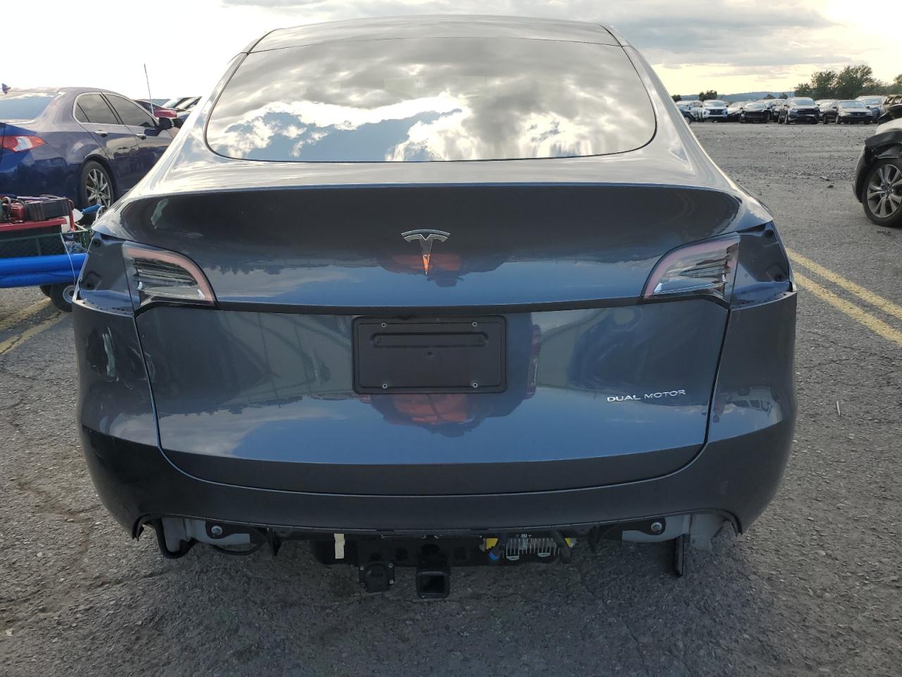 2023 TESLA MODEL Y  VIN:7SAYGDEE0PF880903