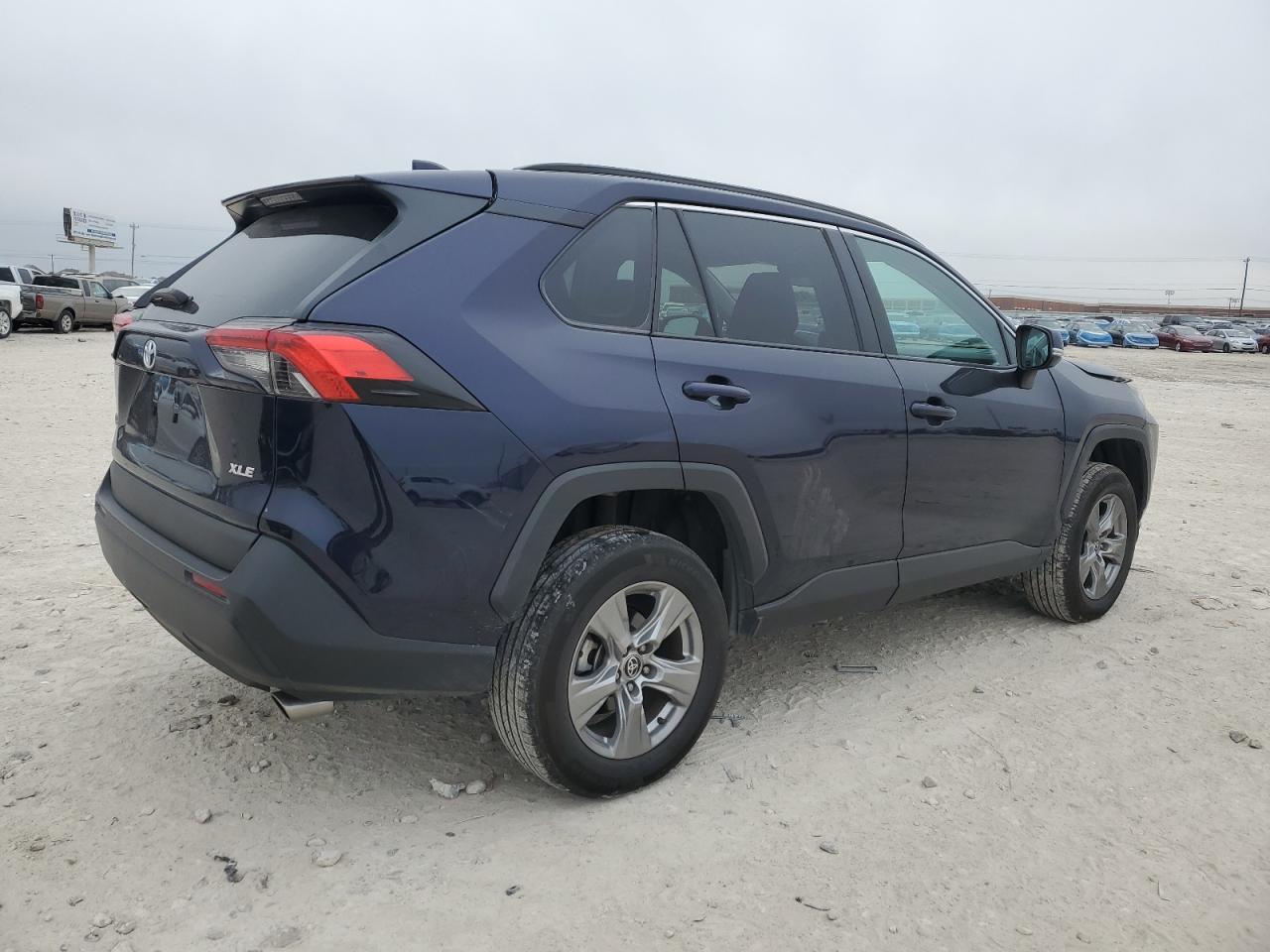 2023 TOYOTA RAV4 XLE VIN:2T3W1RFV5PW272127