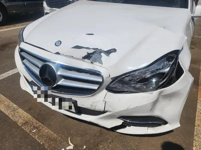 2015 Mercedes-Benz E 220 VIN: