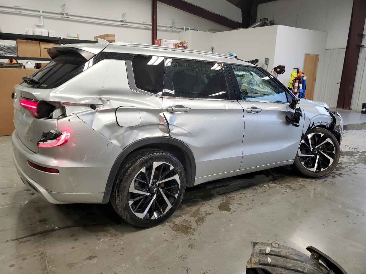 2022 MITSUBISHI OUTLANDER SEL VIN:JA4J4VA89NZ008704