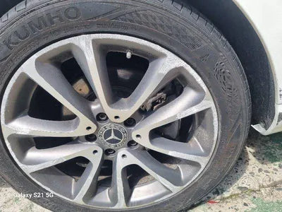 2019 Mercedes-Benz E 300 VIN: