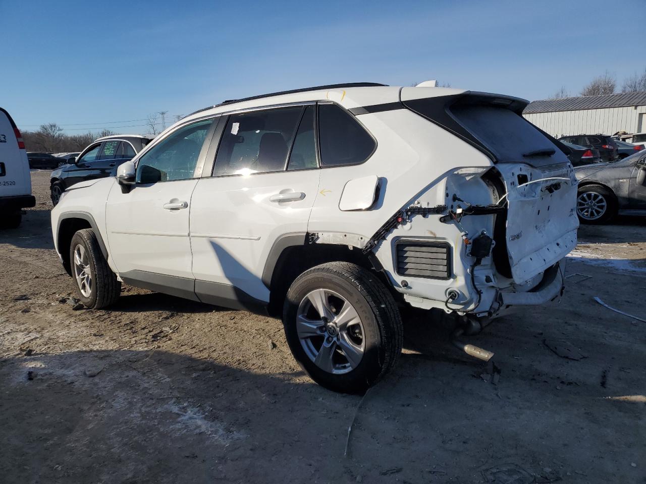 2022 TOYOTA RAV4 XLE VIN:2T3P1RFV8NC268883