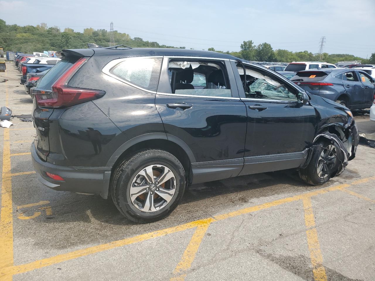 2022 HONDA CR-V LX VIN:2HKRW2H25NH638293