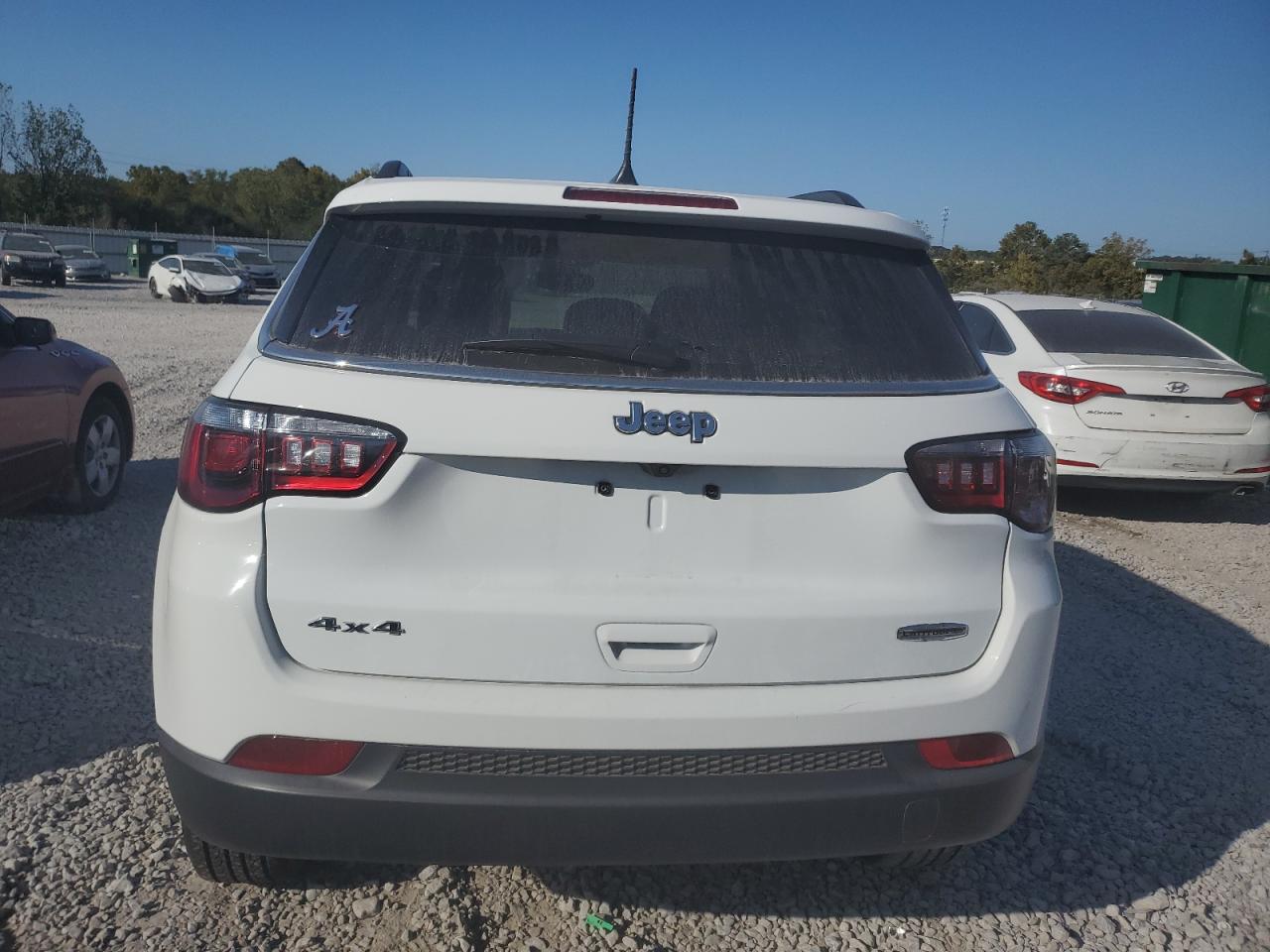 2024 JEEP COMPASS LATITUDE LUX VIN:3C4NJDFN0RT101200