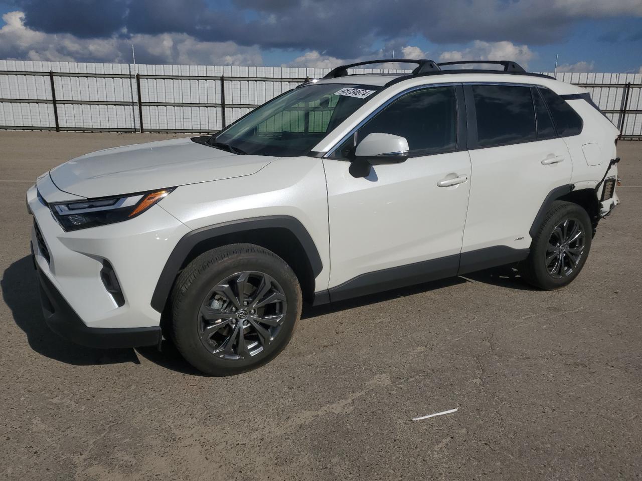 2022 TOYOTA RAV4 XLE PREMIUM VIN:JTMB6RFV5ND528261