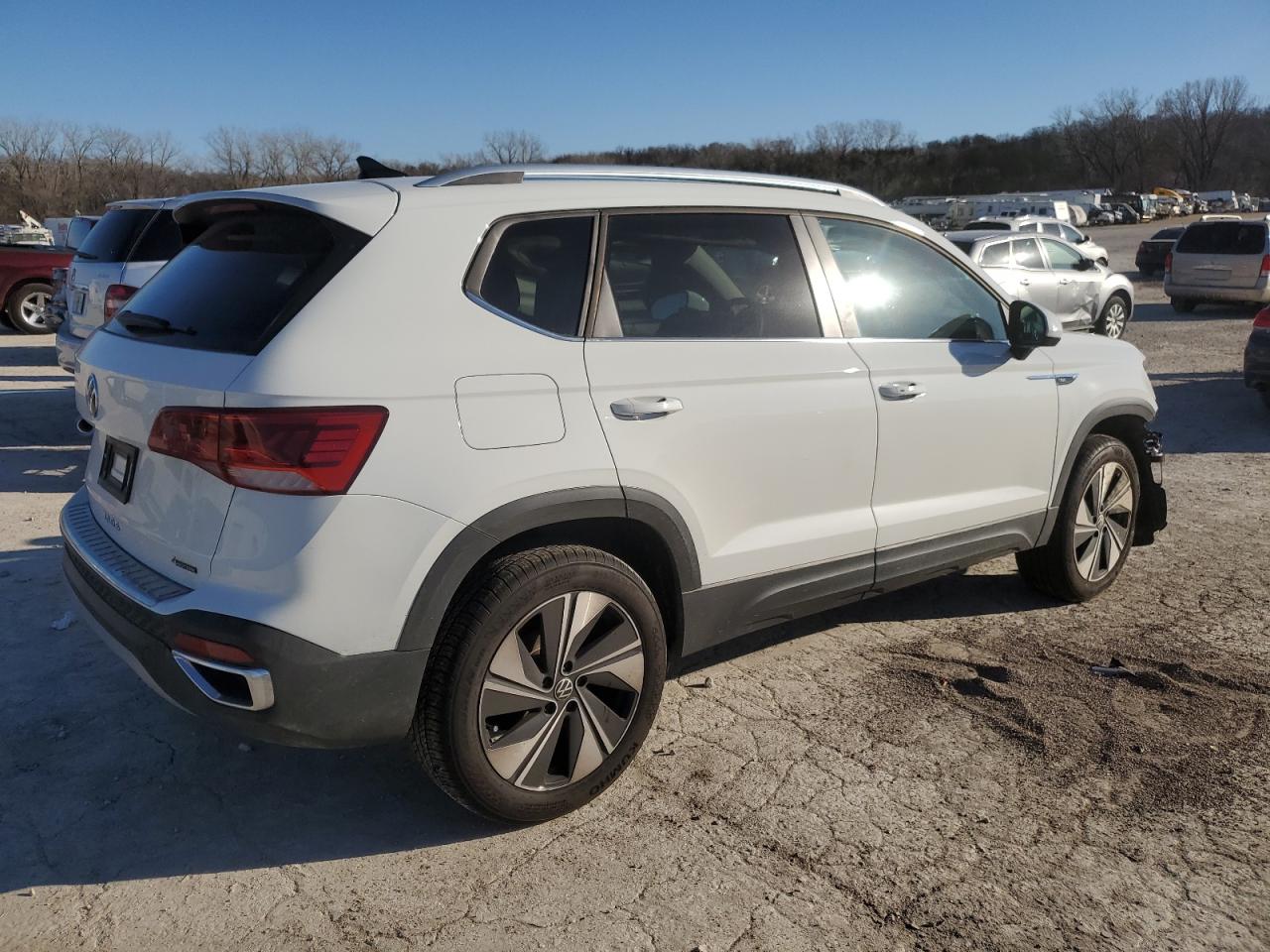 2024 VOLKSWAGEN TAOS SE VIN:3VVUX7B25RM039795