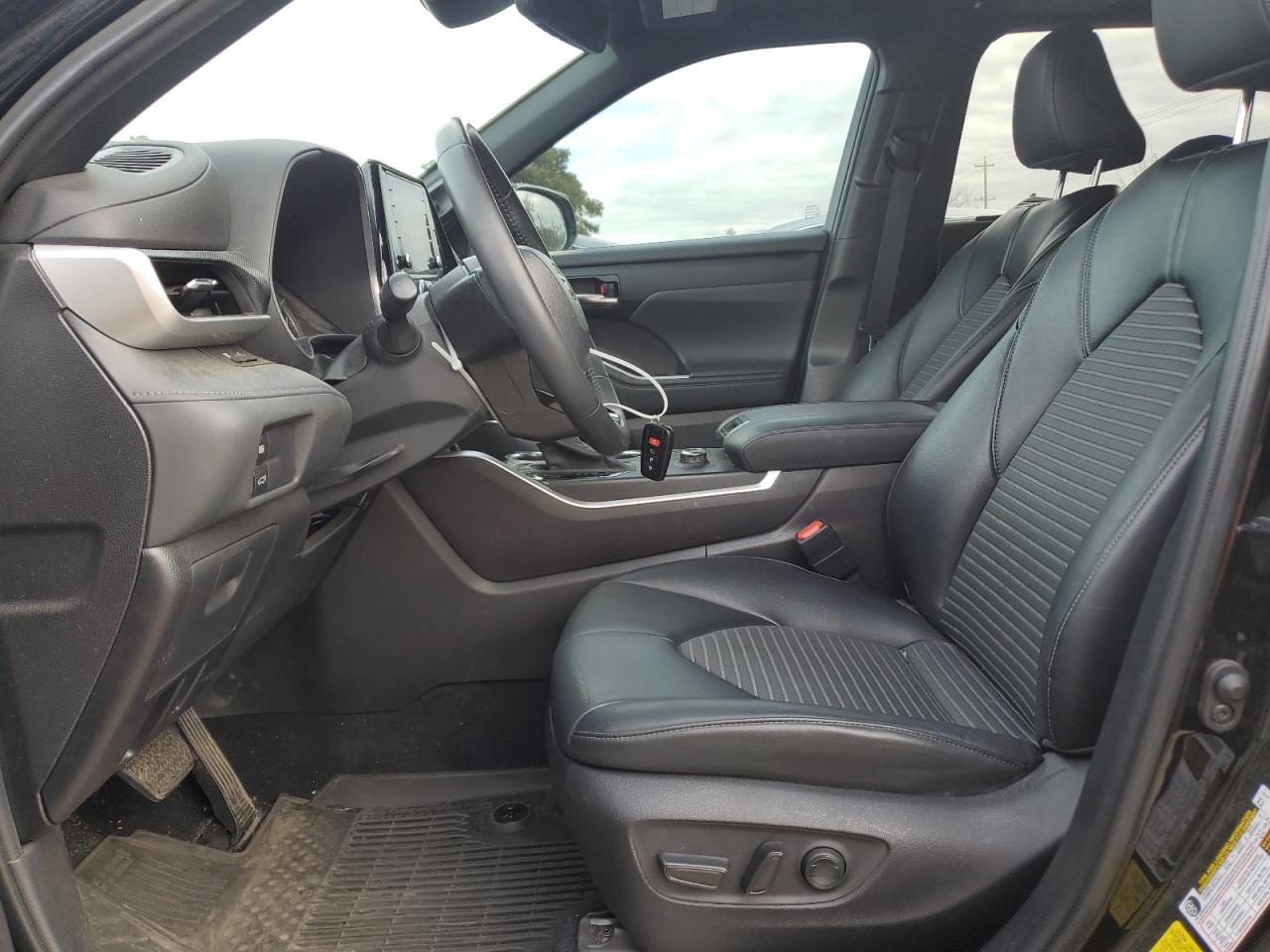 2022 TOYOTA HIGHLANDER XSE VIN:5TDJZRBH7NS219477