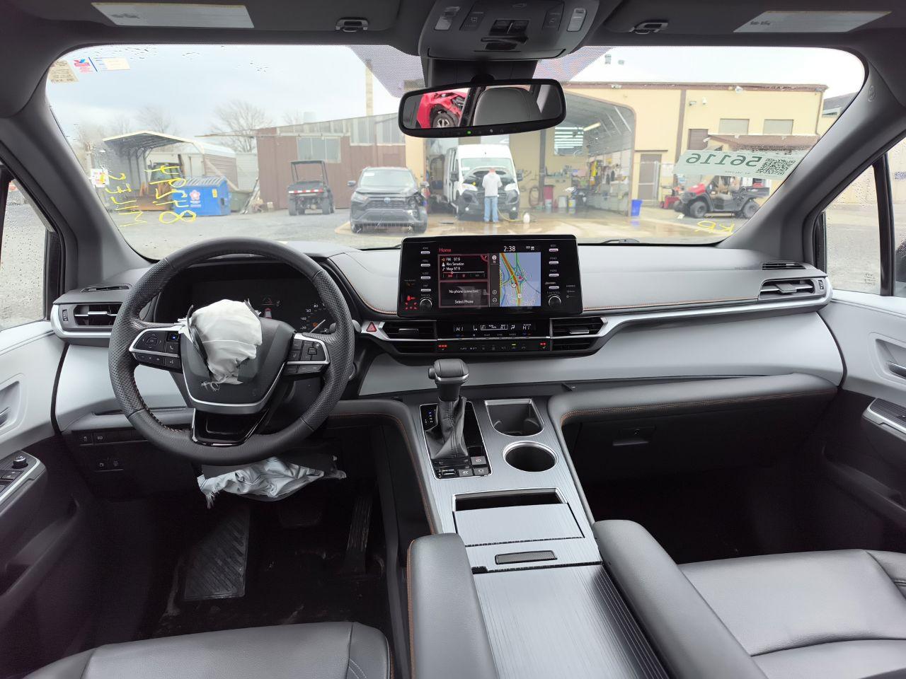 2022 TOYOTA SIENNA XSE VIN:5TDXSKFC5NS069826