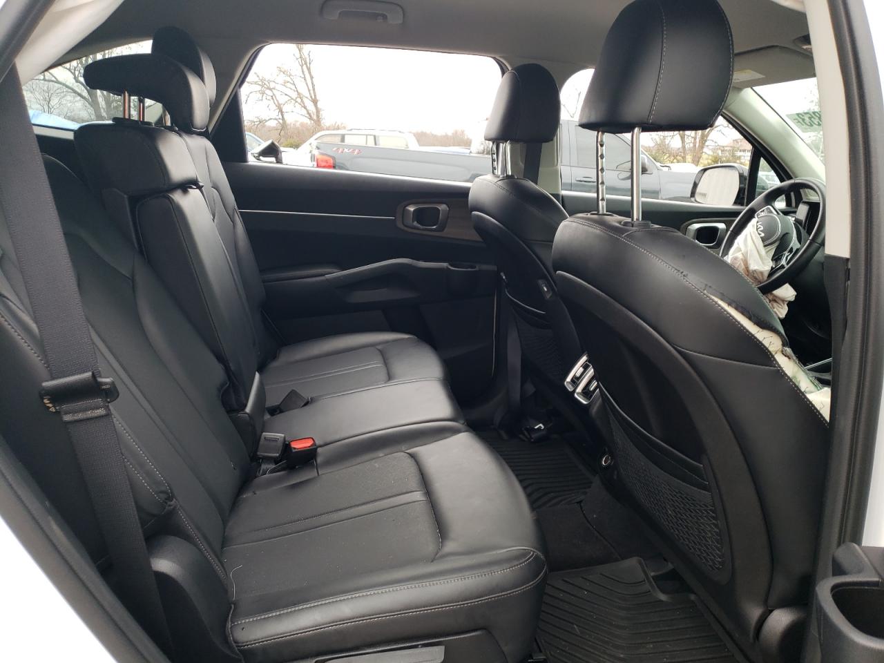 2022 KIA SORENTO S VIN:5XYRLDLC4NG105525