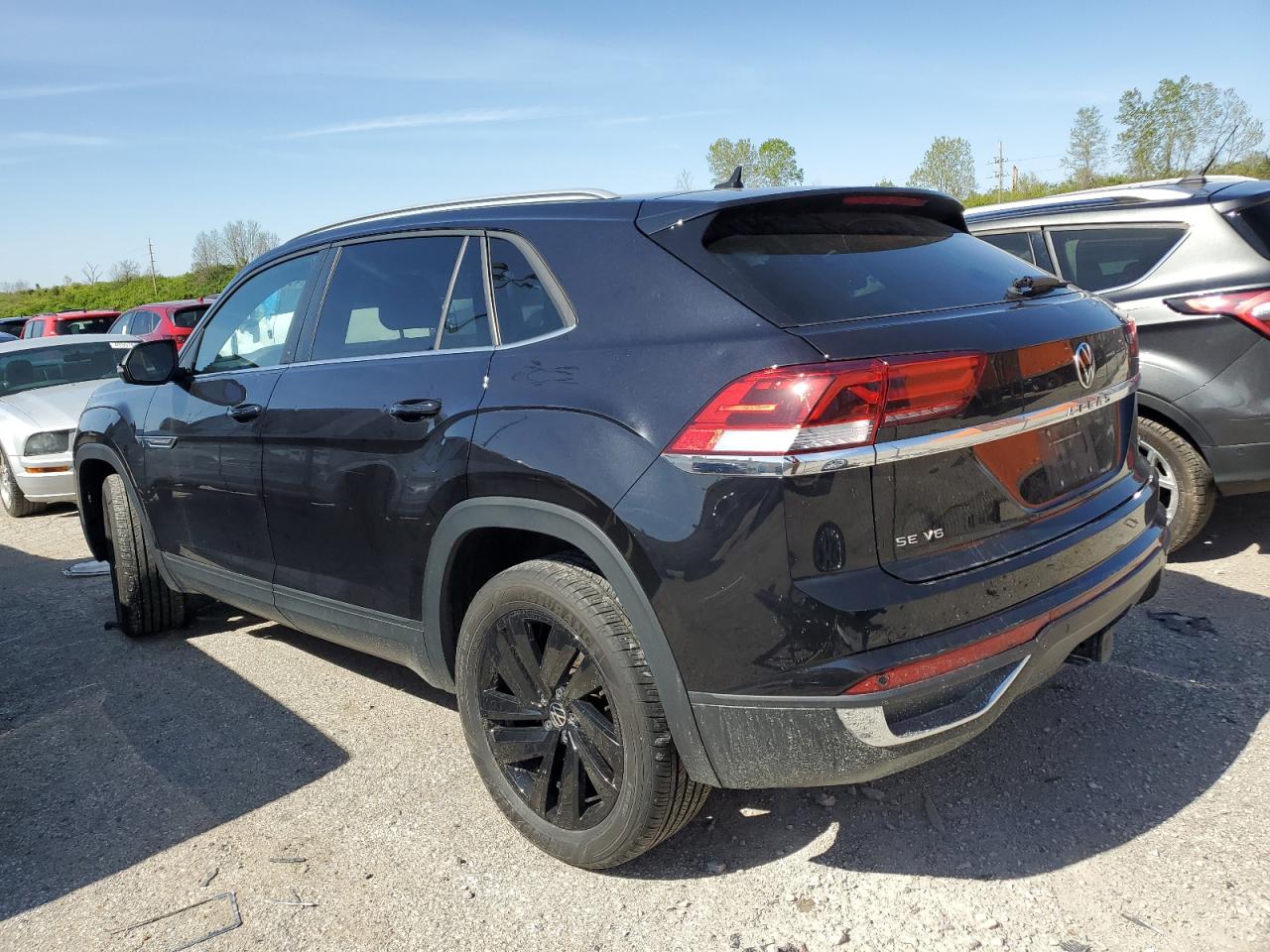 2022 VOLKSWAGEN ATLAS CROSS SPORT SE VIN:1V2KE2CA0NC218017