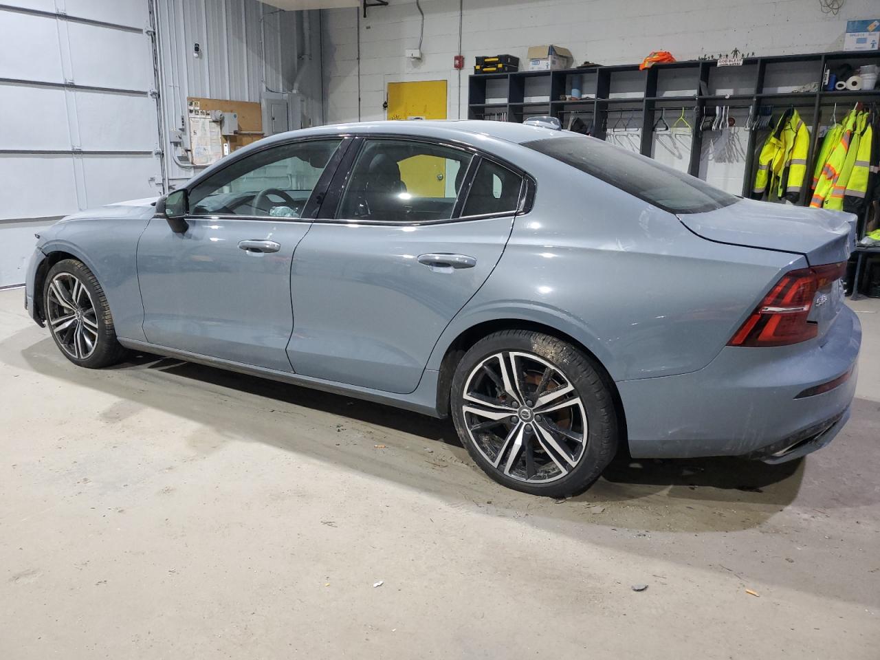 2022 VOLVO S60 B5 R-DESIGN VIN:7JRL12TMXNG160729