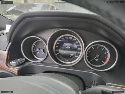 2015 Mercedes-Benz E 300 WDDHF5FB2GB225399 VIN:WDDHF5FB2GB225399