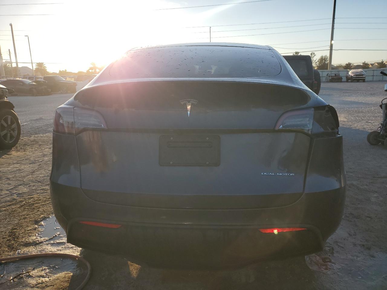 2022 TESLA MODEL Y  VIN:7SAYGDEE3NA004899