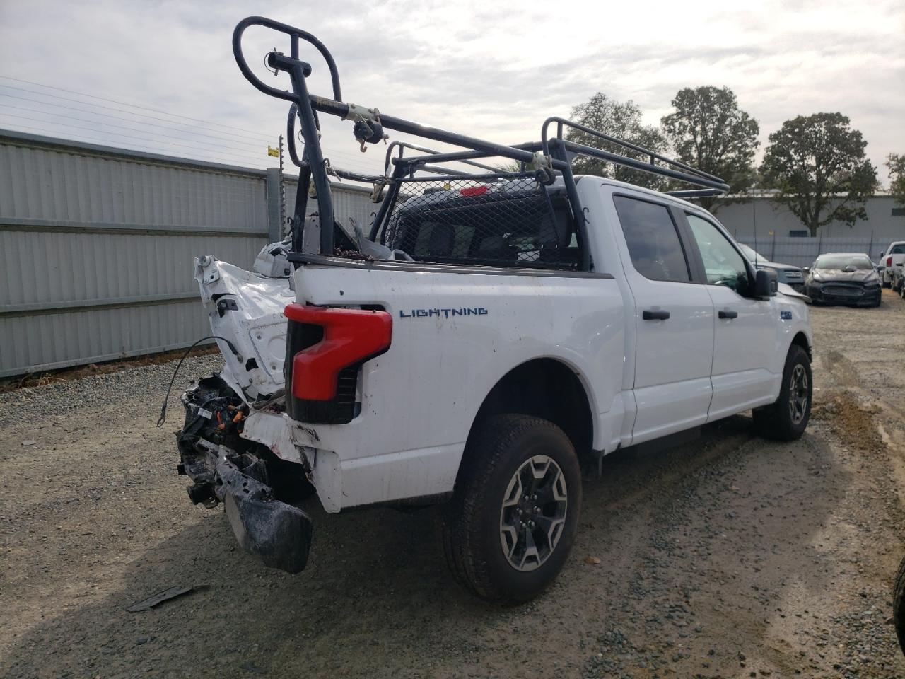 2024 FORD F150 LIGHTNING PRO VIN:1FT6W1B77RWG11937