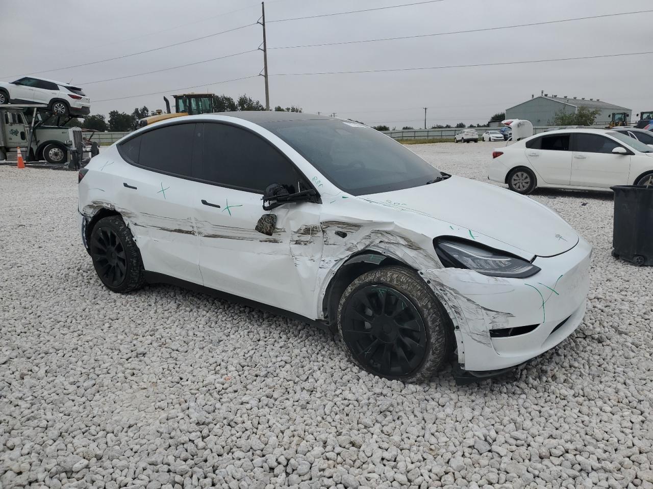 2023 TESLA MODEL Y  VIN:7SAYGDEE0PA070104