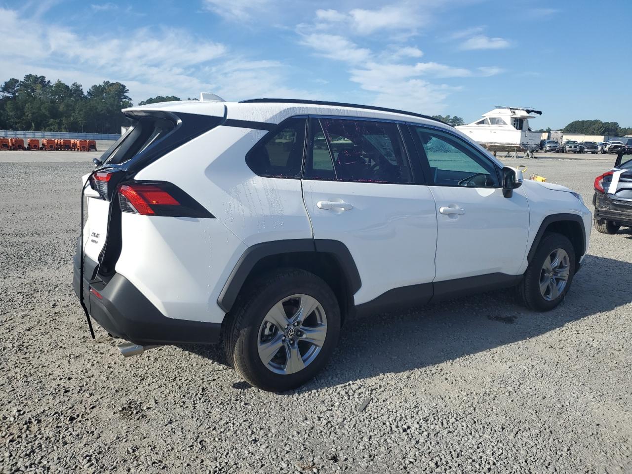 2023 TOYOTA RAV4 XLE VIN:2T3P1RFV7PC377810