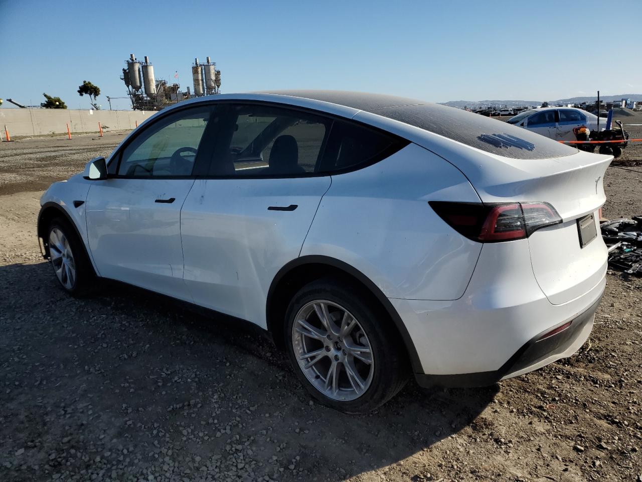 2023 TESLA MODEL Y  VIN:7SAYGDEE2PA082660