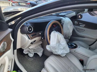 2017 Mercedes-Benz E 220 773KMWDDZF0EB6HA2 VIN:773KMWDDZF0EB6HA2