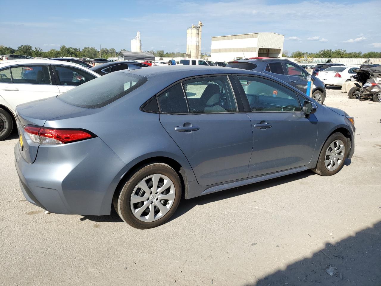 2022 TOYOTA COROLLA LE VIN:5YFEPMAE8NP361847