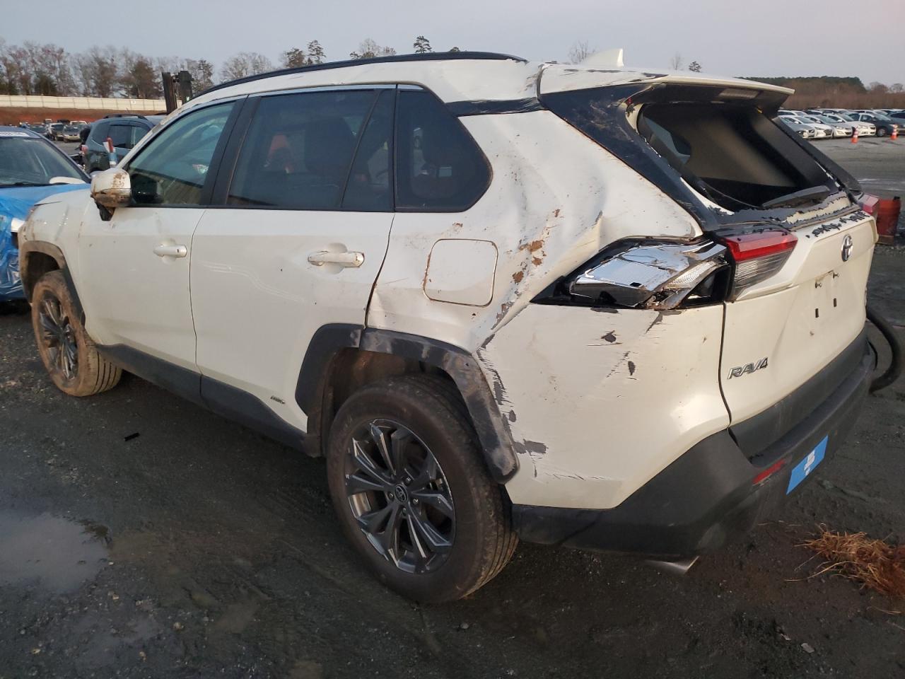 2022 TOYOTA RAV4 XLE PREMIUM VIN:4T3B6RFV0NU084841