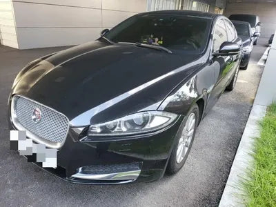 2014 Jaguar XF VIN:
