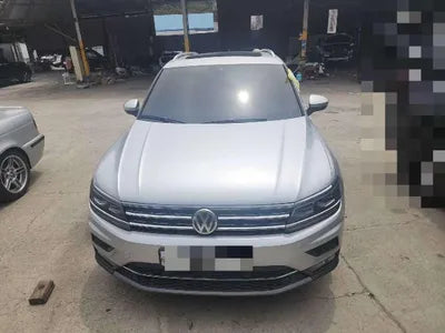 2018 Volkswagen Tiguan VIN: