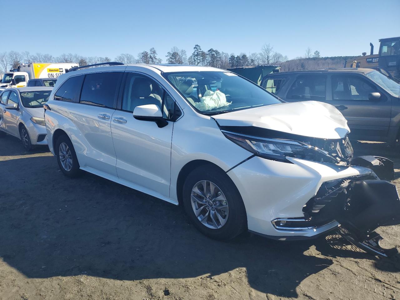 2022 TOYOTA SIENNA XLE VIN:5TDYRKEC5NS078737