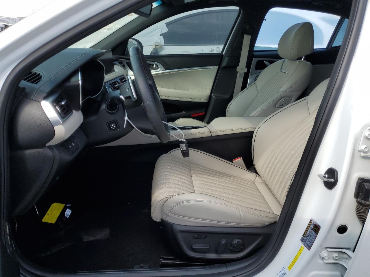 2022 GENESIS G70 BASE VIN:KMTG54TE7NU100743