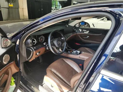 2017 Mercedes-Benz E 220 VIN: