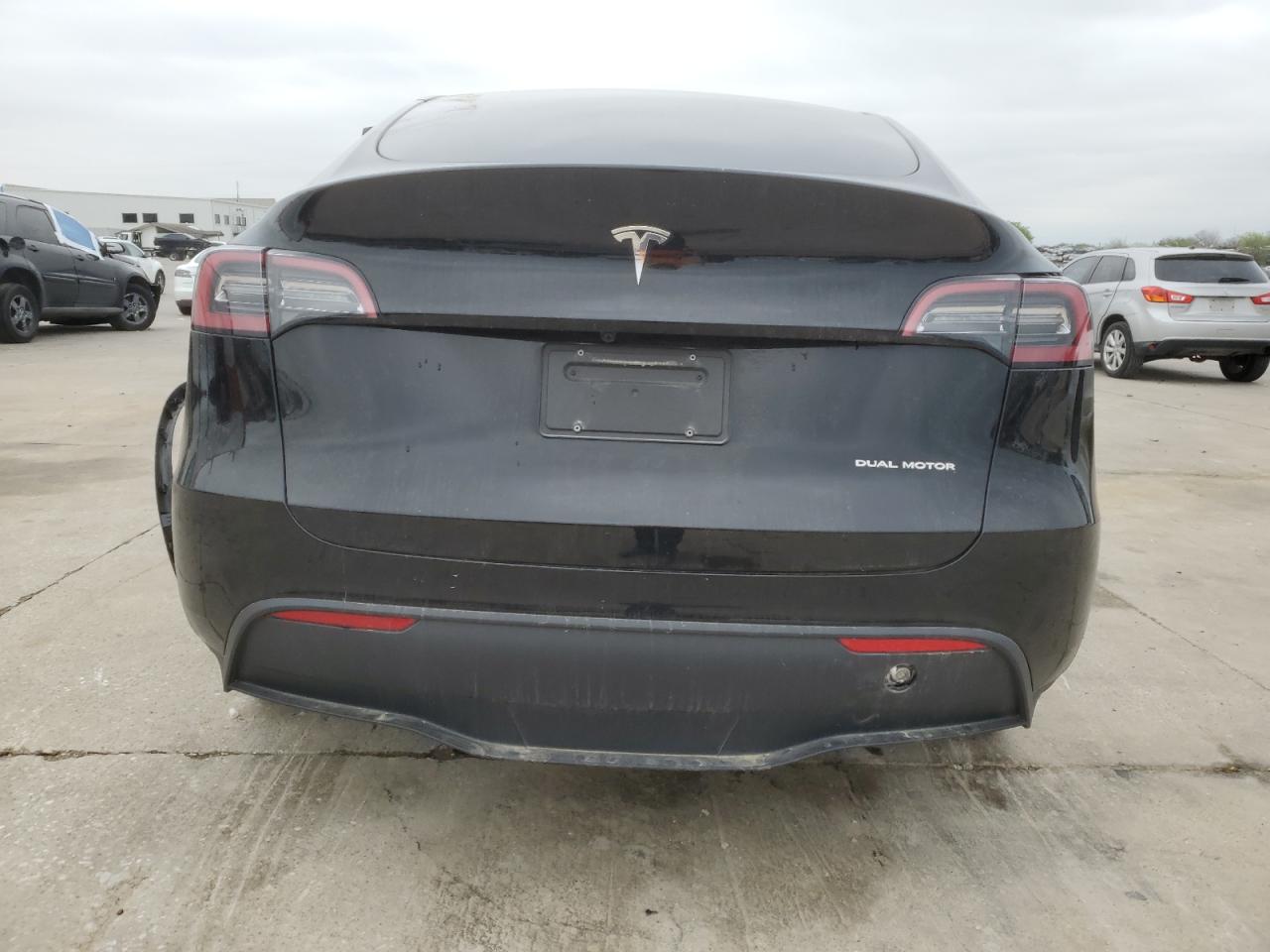 2023 TESLA MODEL Y  VIN:7SAYGDEE1PA101490