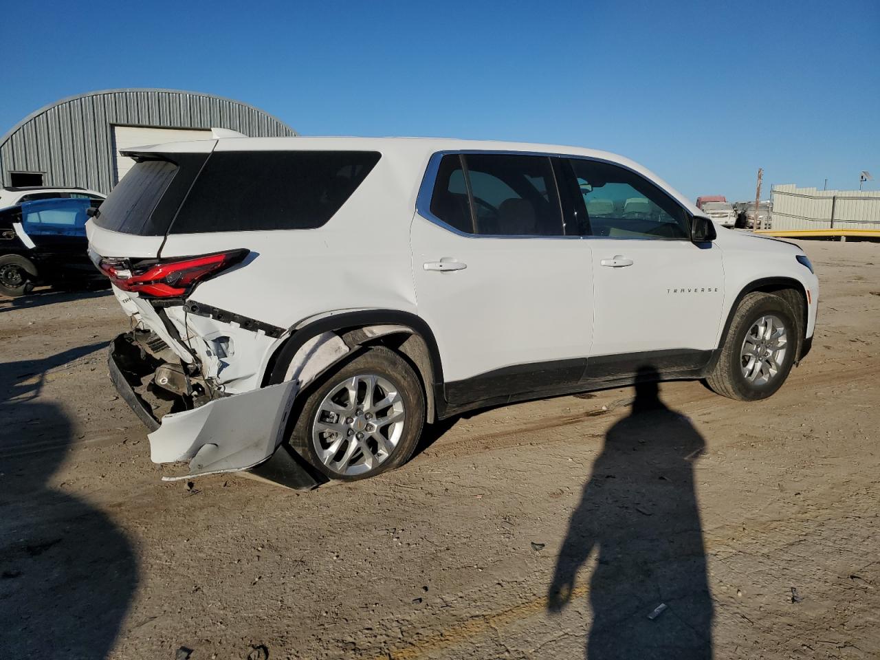 2023 CHEVROLET TRAVERSE LS VIN:1GNERFKW9PJ298396