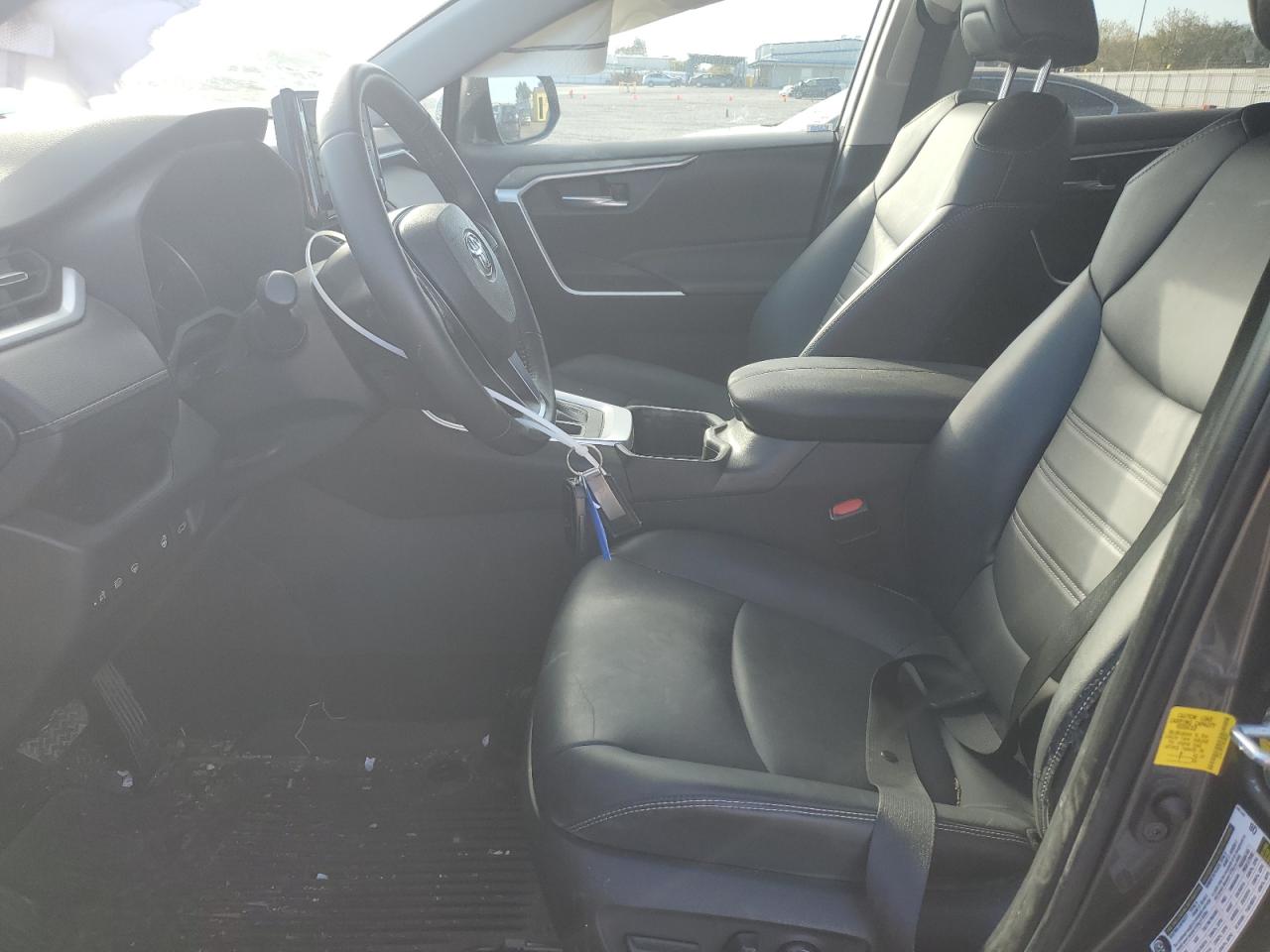 2022 TOYOTA RAV4 XLE PREMIUM VIN:2T3C1RFV7NC205367