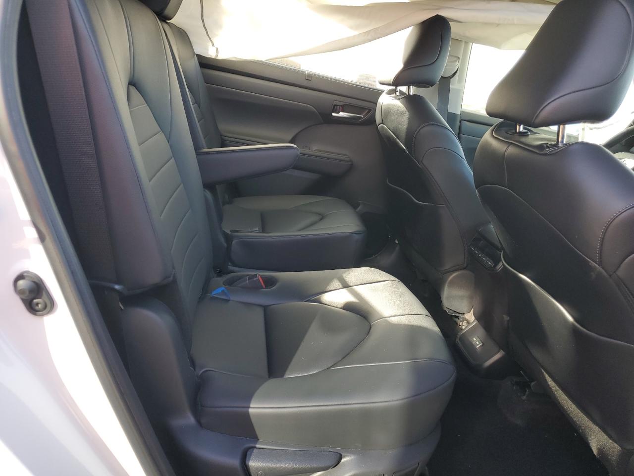 2024 TOYOTA HIGHLANDER LE VIN:5TDKDRBH0RS560342