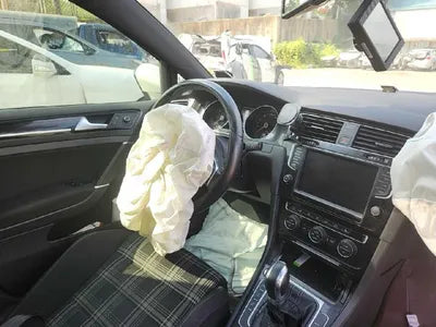 2016 Volkswagen Golf VIN:
