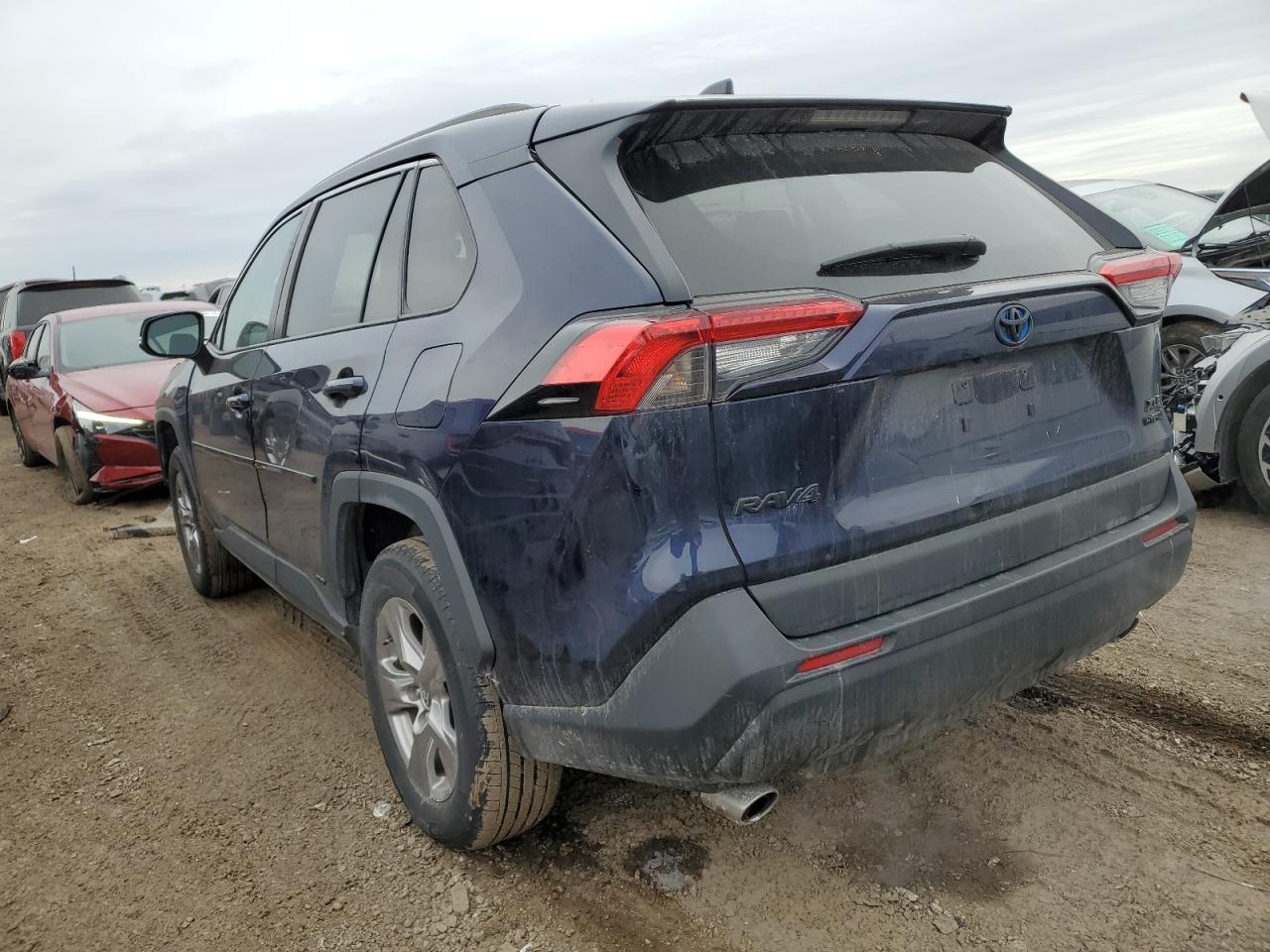 2022 TOYOTA RAV4 XLE VIN:2T3RWRFV9NW142167