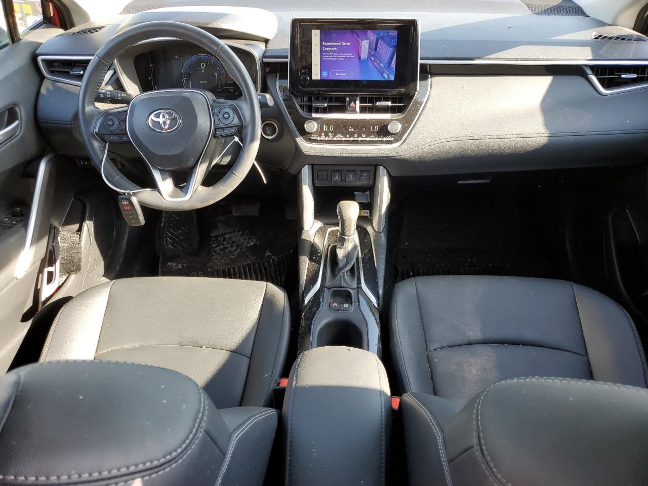 2023 TOYOTA COROLLA CROSS XLE VIN:7MUDAABG5PV051425