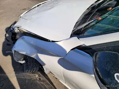 2015 Mercedes-Benz C 200 550KMWDDWF4CBXFF0 VIN:550KMWDDWF4CBXFF0