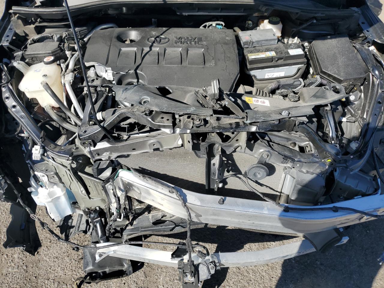 2022 TOYOTA C-HR XLE VIN:NMTKHMBX8NR144594