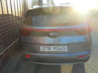 2018 Kia Sportage KNAPM813BJK520983 VIN:KNAPM813BJK520983