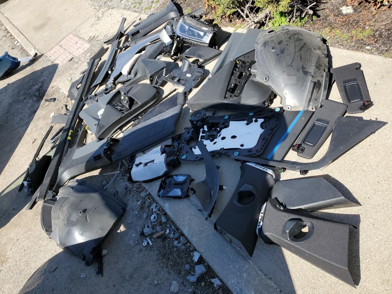 2023 BMW IX XDRIVE50 VIN:WB523CF09PCM73862