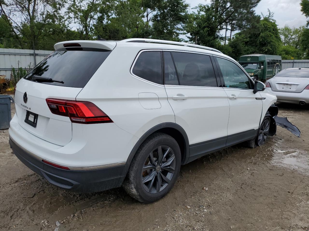 2022 VOLKSWAGEN TIGUAN SE VIN:3VV3B7AX7NM064733