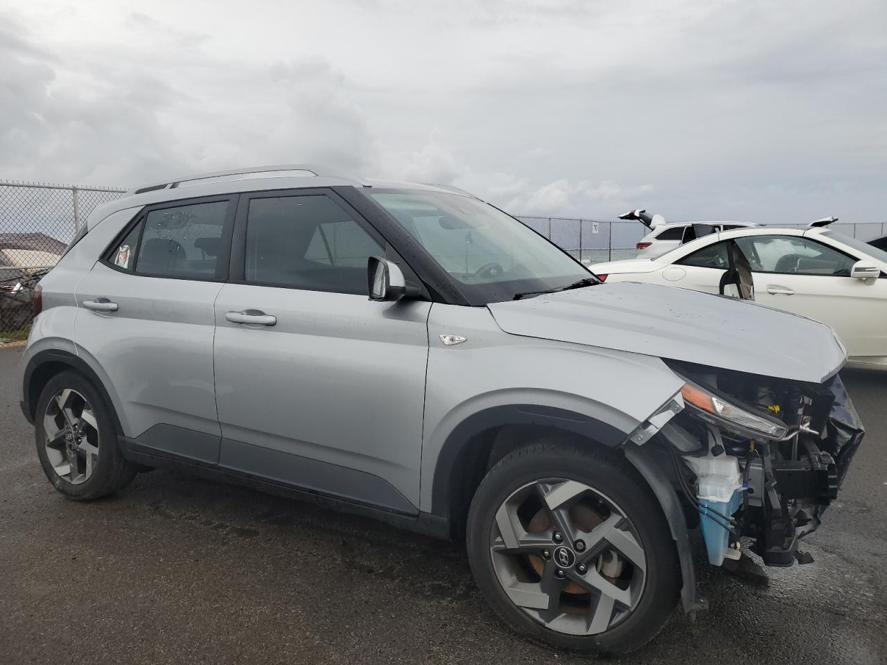 2022 HYUNDAI VENUE SEL VIN:KMHRC8A3XNU178175