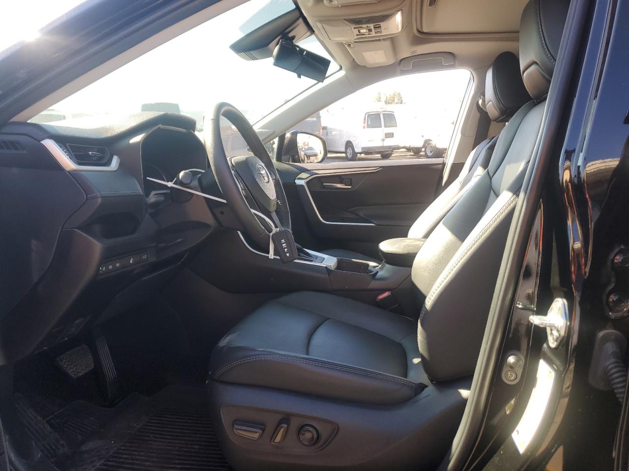 2023 TOYOTA RAV4 XLE PREMIUM VIN:2T3A1RFV9PW380700