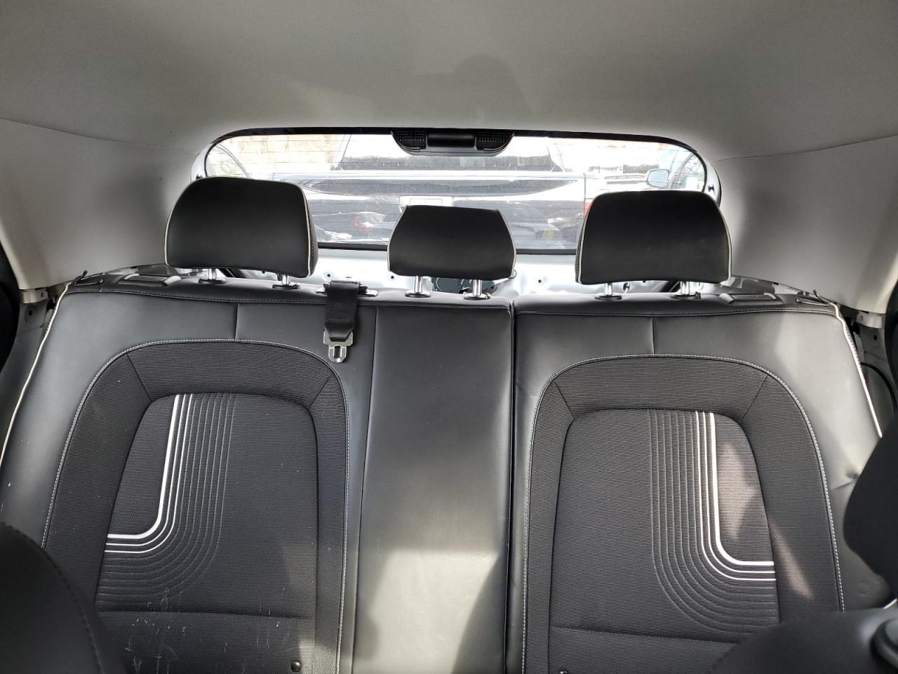 2022 HYUNDAI VENUE SEL VIN:KMHRC8A36NU180604