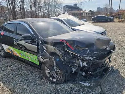 2021 Kia K5 KNAGU416BMA401371 VIN:KNAGU416BMA401371