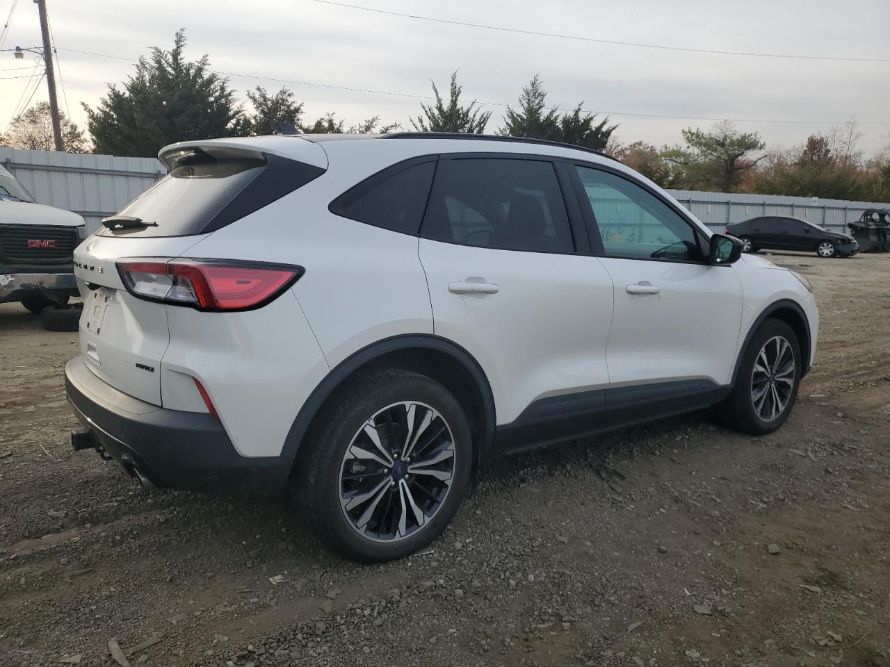 2022 FORD ESCAPE SEL VIN:1FMCU9H98NUA03197