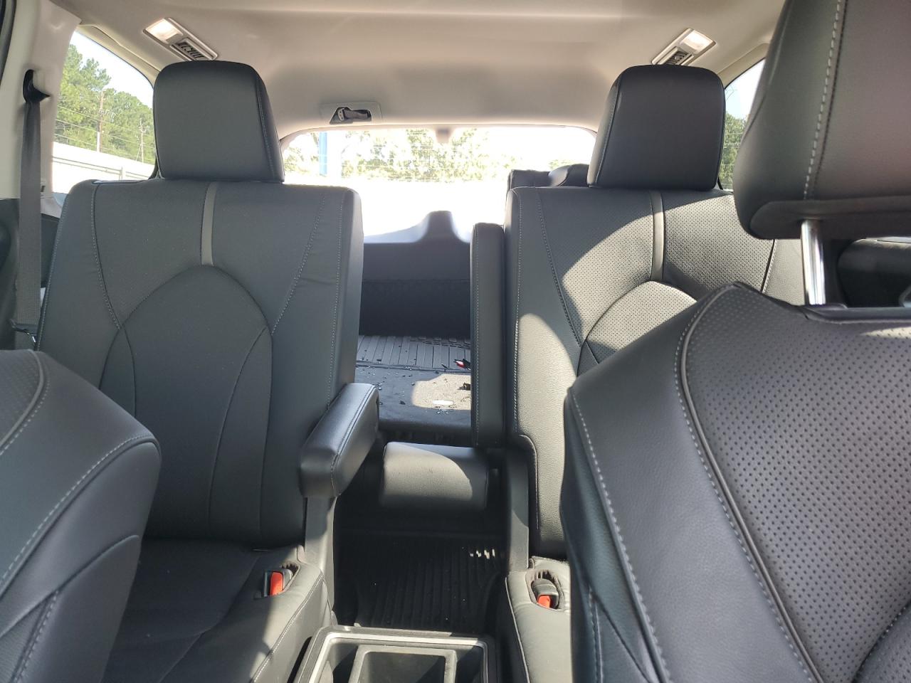 2024 TOYOTA GRAND HIGHLANDER XLE VIN:5TDAAAB59RS016644