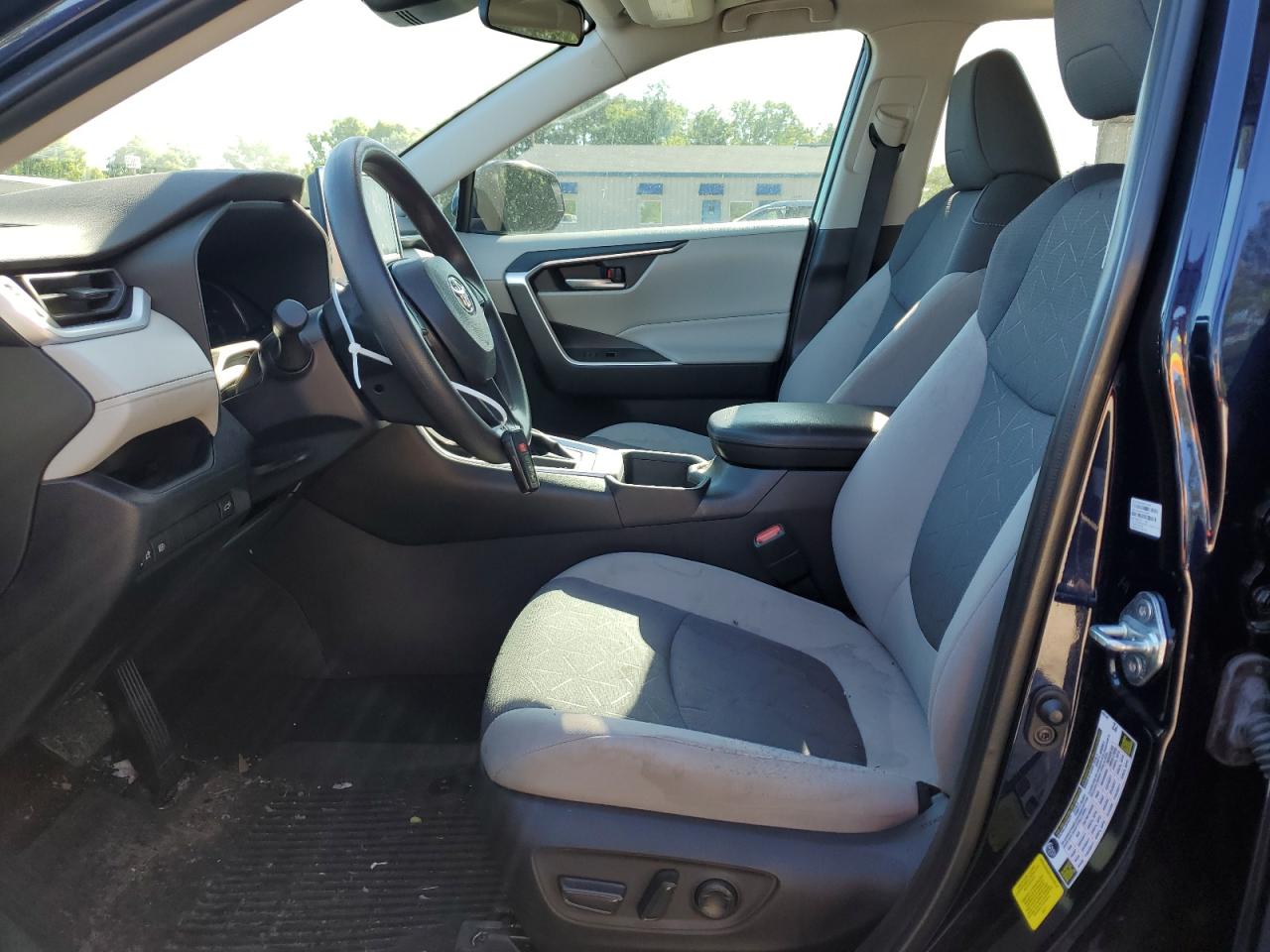 2023 TOYOTA RAV4 XLE VIN:2T3W1RFV6PW273206