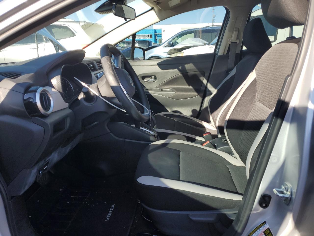 2022 NISSAN VERSA SV VIN:3N1CN8EV2NL837024